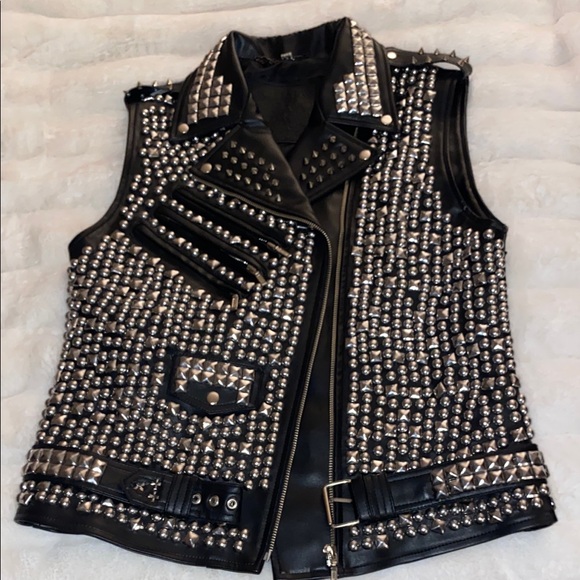 Punk Rocker Vest - Picture 11 of 16